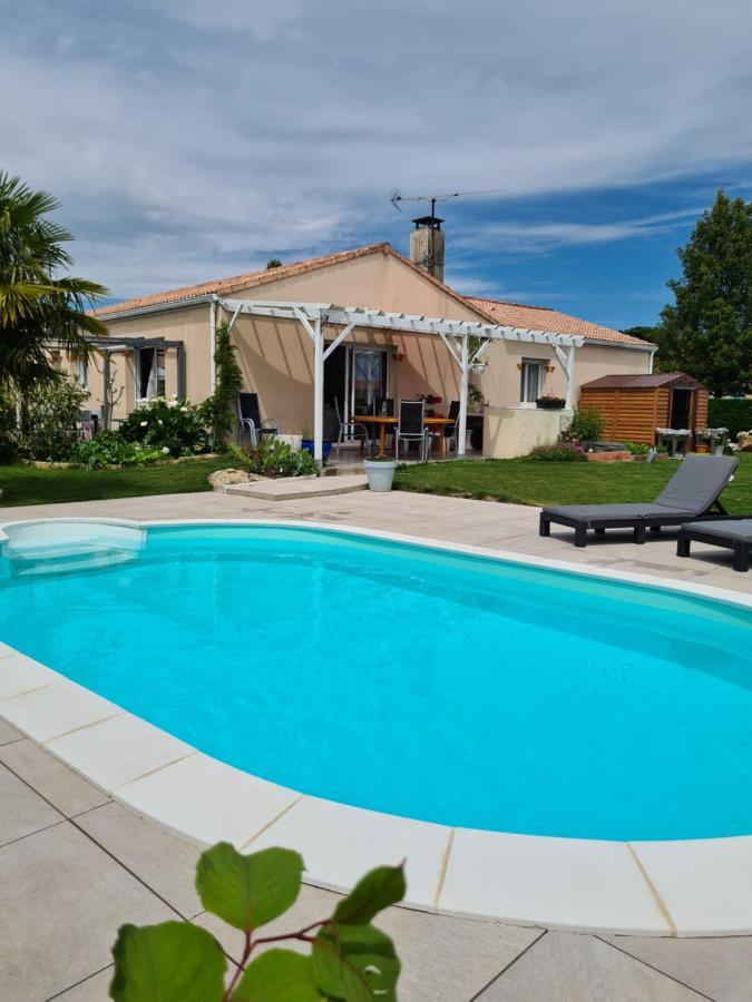 Appartement 2 Séparés Indépendants Jusqu'à 5 Personnes, Piscine Chauffée à 3 Min Du Puy Du Fou